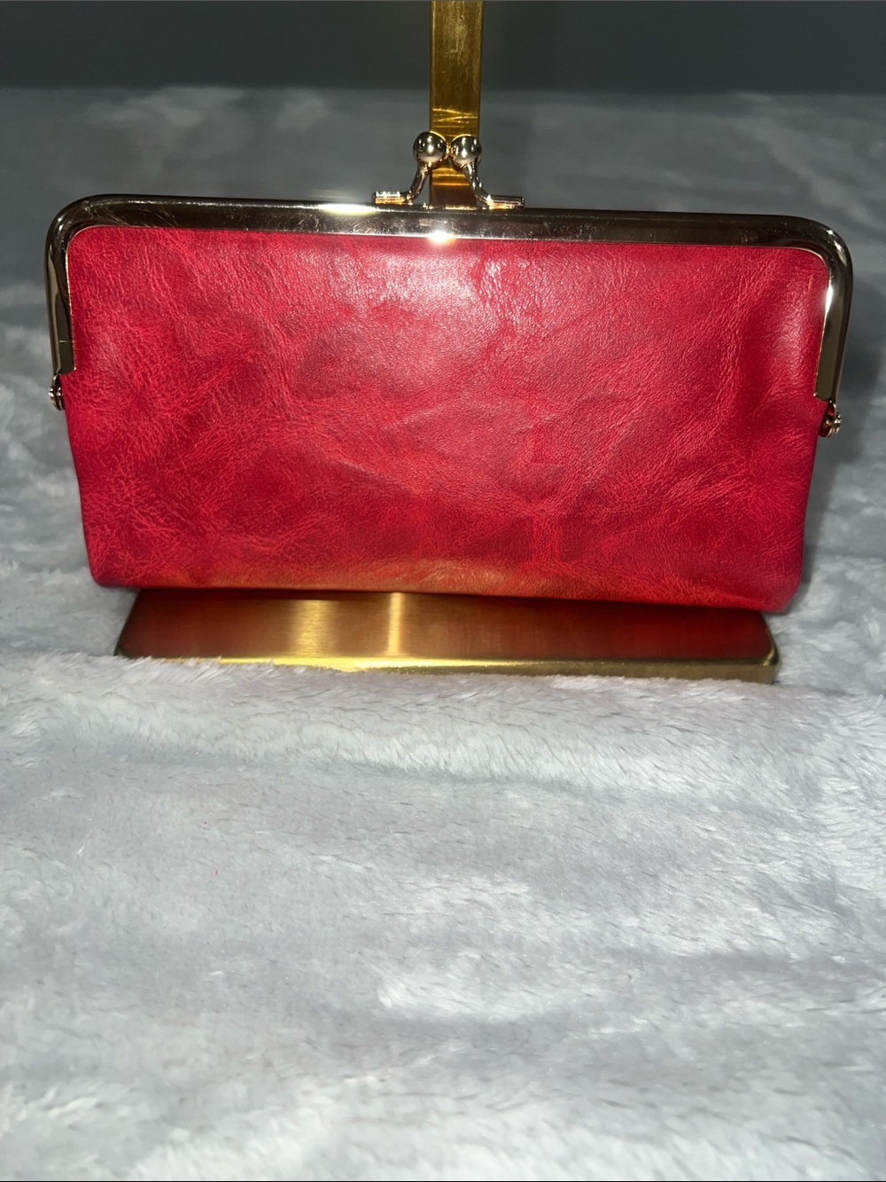 ❤️ HOBO Clutch- kiss-lock leather Wallet for women. Red with gold accents